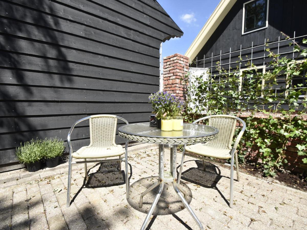 Apartment In Sint Maartensbrug With Garden Exterior photo